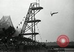 Standbild Kanada's Olympic swimming Team Montreal Quebec Kanada, 1936, aus Sekunde 45 historischem Filmmaterial Videoclip 65675029725