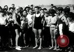 Standbild Kanada's Olympic swimming Team Montreal Quebec Kanada, 1936, aus Sekunde 56 historischem Filmmaterial Videoclip 65675029725