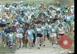 Standbild Taschenlampe Marathon Rennen Houston Texas USA, 1977, aus Sekunde 6 historischem Filmmaterial Videoclip 65675029727