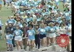 Standbild Taschenlampe Marathon Rennen Houston Texas USA, 1977, aus Sekunde 9 historischem Filmmaterial Videoclip 65675029727