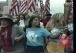 Standbild Taschenlampe Marathon Rennen Houston Texas USA, 1977, aus Sekunde 36 historischem Filmmaterial Videoclip 65675029727