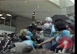 Standbild Taschenlampe Marathon Rennen Houston Texas USA, 1977, aus Sekunde 52 historischem Filmmaterial Videoclip 65675029727