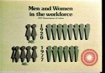Standbild der amerikanischen Frauen Statistiken United States USA, 1977, aus Sekunde 36 historischem Filmmaterial Videoclip 65675029728
