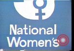 Standbild prominent 1970er amerikanischen Frauen Houston Texas USA, 1977, aus Sekunde 9 historischem Filmmaterial Videoclip 65675029729