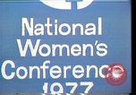 Standbild prominent 1970er amerikanischen Frauen Houston Texas USA, 1977, aus Sekunde 14 historischem Filmmaterial Videoclip 65675029729