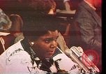 Standbild prominent 1970er amerikanischen Frauen Houston Texas USA, 1977, aus Sekunde 49 historischem Filmmaterial Videoclip 65675029729