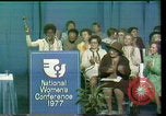 Standbild Bella Abzug Houston Texas USA, 1977, aus Sekunde 18 historischem Filmmaterial Videoclip 65675029731