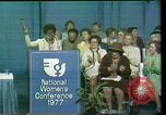 Standbild Bella Abzug Houston Texas USA, 1977, aus Sekunde 19 historischem Filmmaterial Videoclip 65675029731