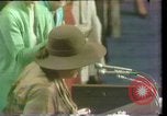 Standbild Bella Abzug Houston Texas USA, 1977, aus Sekunde 53 historischem Filmmaterial Videoclip 65675029731
