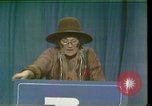 Standbild Bella Abzug Houston Texas USA, 1977, aus Sekunde 57 historischem Filmmaterial Videoclip 65675029731
