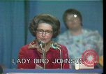 Standbild Lady Bird Johnson Houston Texas USA, 1977, aus Sekunde 3 historischem Filmmaterial Videoclip 65675029732