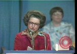 Standbild Lady Bird Johnson Houston Texas USA, 1977, aus Sekunde 10 historischem Filmmaterial Videoclip 65675029732