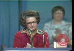 Standbild Lady Bird Johnson Houston Texas USA, 1977, aus Sekunde 17 historischem Filmmaterial Videoclip 65675029732
