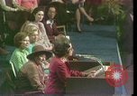 Standbild Lady Bird Johnson Houston Texas USA, 1977, aus Sekunde 28 historischem Filmmaterial Videoclip 65675029732