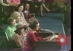 Standbild Lady Bird Johnson Houston Texas USA, 1977, aus Sekunde 33 historischem Filmmaterial Videoclip 65675029732