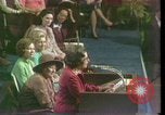Standbild Lady Bird Johnson Houston Texas USA, 1977, aus Sekunde 36 historischem Filmmaterial Videoclip 65675029732