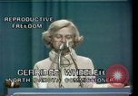 Immagine di La libertà riproduttiva Houston Texas USA, 1977, secondo 6 filmato di repertorio 65675029739