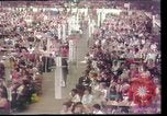 Immagine di Risoluzione di assicurazione Houston Texas USA, 1977, secondo 41 filmato di repertorio 65675029740