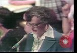 Immagine di Risoluzione di assicurazione Houston Texas USA, 1977, secondo 58 filmato di repertorio 65675029740