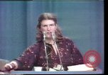 Immagine di Casalinghe' Risoluzione Houston Texas USA, 1977, secondo 19 filmato di repertorio 65675029742