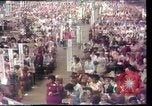 Immagine di Casalinghe' Risoluzione Houston Texas USA, 1977, secondo 34 filmato di repertorio 65675029742