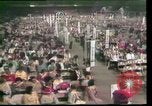 Immagine di Casalinghe' Risoluzione Houston Texas USA, 1977, secondo 40 filmato di repertorio 65675029742