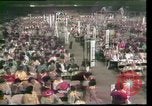 Immagine di Casalinghe' Risoluzione Houston Texas USA, 1977, secondo 41 filmato di repertorio 65675029742