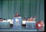 Immagine di Casalinghe' Risoluzione Houston Texas USA, 1977, secondo 48 filmato di repertorio 65675029742