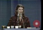 Image Maxine Waters présente les résolutions pour les femmes des minorités Houston Texas USA, 1977, de la seconde 9 séquences d'archives historiques vidéo 65675029744