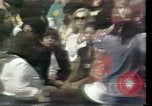 Image Maxine Waters présente les résolutions pour les femmes des minorités Houston Texas USA, 1977, de la seconde 15 séquences d'archives historiques vidéo 65675029744