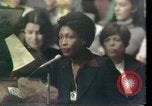 Image Maxine Waters présente les résolutions pour les femmes des minorités Houston Texas USA, 1977, de la seconde 42 séquences d'archives historiques vidéo 65675029744