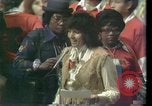 Image Maxine Waters présente les résolutions pour les femmes des minorités Houston Texas USA, 1977, de la seconde 62 séquences d'archives historiques vidéo 65675029744