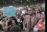 Image protester contre le National Womens Conférence Texas United States USA, 1977, de la seconde 52 séquences d'archives historiques vidéo 65675029745
