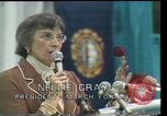 Image protester contre le National Womens Conférence Texas United States USA, 1977, de la seconde 58 séquences d'archives historiques vidéo 65675029745
