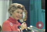 Standbild Phyllis Schlafly spricht gegen ERA und gleichgeschlechtliche Ehe Houston Texas USA, 1977, aus Sekunde 22 historischem Filmmaterial Videoclip 65675029746