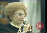 Standbild Beth Hobbs Texas United States USA, 1977, aus Sekunde 34 historischem Filmmaterial Videoclip 65675029748