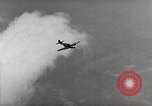 Image P-39's des commandes du poste de pilotage United States USA, 1942, de la seconde 5 séquences d'archives historiques vidéo 65675029752
