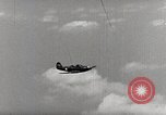 Image P-39's des commandes du poste de pilotage United States USA, 1942, de la seconde 13 séquences d'archives historiques vidéo 65675029752