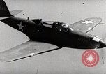 Image P-39's des commandes du poste de pilotage United States USA, 1942, de la seconde 29 séquences d'archives historiques vidéo 65675029752