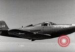Image P-39's des commandes du poste de pilotage United States USA, 1942, de la seconde 53 séquences d'archives historiques vidéo 65675029752