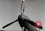 Image P-39's contrôles de carburant United States USA, 1942, de la seconde 3 séquences d'archives historiques vidéo 65675029753