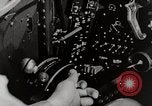 Image P-39's contrôles de carburant United States USA, 1942, de la seconde 8 séquences d'archives historiques vidéo 65675029753