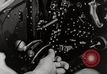 Image P-39's contrôles de carburant United States USA, 1942, de la seconde 11 séquences d'archives historiques vidéo 65675029753