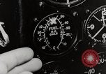 Image P-39's contrôles de carburant United States USA, 1942, de la seconde 37 séquences d'archives historiques vidéo 65675029753