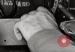 Image P-39's contrôles de carburant United States USA, 1942, de la seconde 43 séquences d'archives historiques vidéo 65675029753