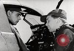 Image P-39's contrôles de taxi United States USA, 1942, de la seconde 5 séquences d'archives historiques vidéo 65675029754