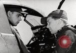 Image P-39's contrôles de taxi United States USA, 1942, de la seconde 6 séquences d'archives historiques vidéo 65675029754