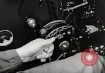 Image P-39's contrôles de taxi United States USA, 1942, de la seconde 38 séquences d'archives historiques vidéo 65675029754