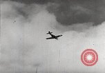 Standbild P-39's die Kontrollen der Anlandungen United States USA, 1942, aus Sekunde 6 historischem Filmmaterial Videoclip 65675029756