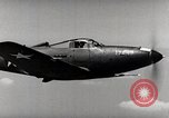 Standbild P-39's die Kontrollen der Anlandungen United States USA, 1942, aus Sekunde 11 historischem Filmmaterial Videoclip 65675029756